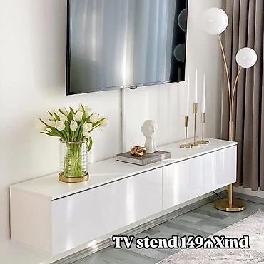 tavan ustası: TV stend - Divara asılan, minimal dizaynlı TV stend - Üst səth dekor — 1