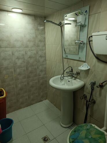 Uzunmüddətli kirayə mənzillər: Gəncə şəhərində Pasyolkada metallurq stadionunun üstünde 5mərtəbəli — 1