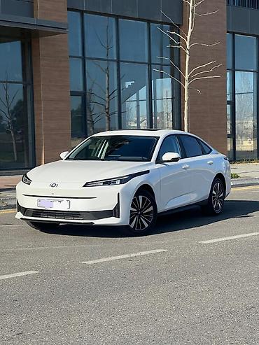changan a05 arxa bufer: Changan Qiyuan A05: 1.5 l | 2025 il Sedan — 3