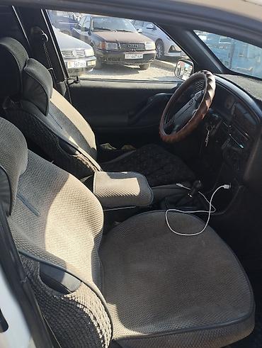 id4 crozz: Volkswagen Passat: 1994 г., 1.8 л, Механика, Газ, Седан — 6