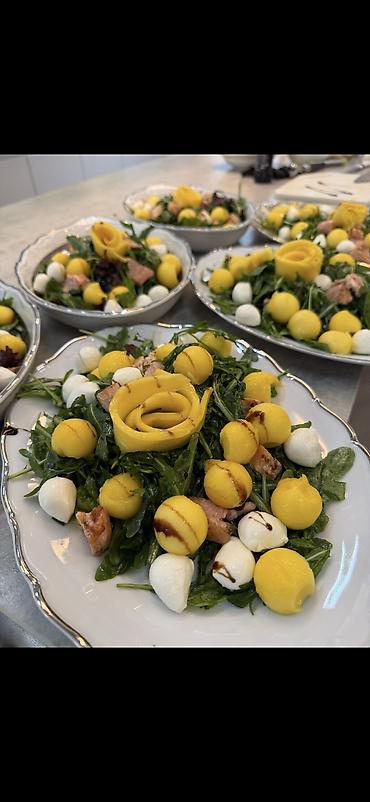 Выездные банкеты: 📌 Услуги Повара на выезд👩🏻🍳👩🏽🍳 📝Меню 📌Закуски :5 видов! at lalafo.kg — 33 Выездные банкеты: 📌 Услуги Повара на выезд👩🏻🍳👩🏽🍳 📝Меню 📌Закуски :5 видов! — 33