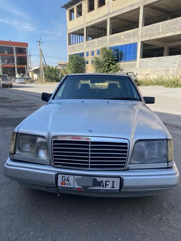 мерс 140: Mercedes-Benz E 220: 1994 г., 2.2 л, Механика, Бензин, Седан