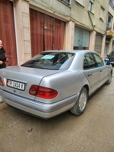 Mercedes-Benz - Πίσω κίνηση - Πρέσπες: Mercedes-Benz E 200: 2.2 l. | 1998 έ. | Sedan