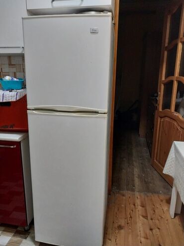 Duxovkalar: 2 qapılı Elatus Soyuducu Satılır, rəng - Ağ