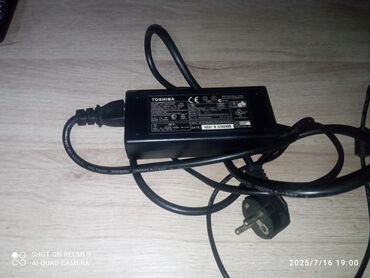 Мониторы: 15.6 "