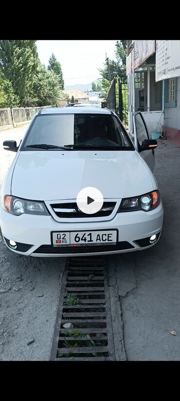 автомобиль ниссан кашкай: Daewoo Nexia: 2011 г., 1.5 л, Механика, Бензин, Седан