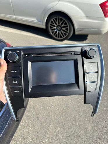 Maqnitofonlar: Toyota Camry 2015-ci il amerkanka zavod monitor satılır heç bir