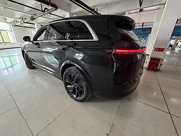 Продажа авто: Lixiang L7: 2023 г., Гибрид, Кроссовер — 8