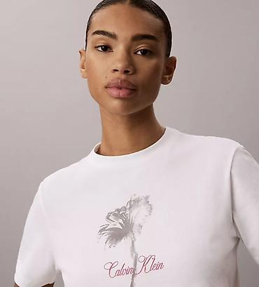 calvin: Calvin Klein orijinal T-shirt Yenidir Etiketi üzərində 🔖 Ölçü: M — 2