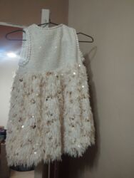 долче габана: Балдар көйнөгү, түсү - Саргыч боз