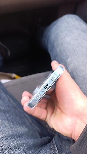 dubayski iphone 15: IPhone 16, 128 GB, Alpine Green, Simsiz şarj — 2