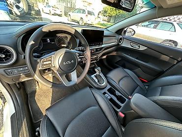 jeely coolray: Kia K3: 2021 г., 1.6 л, Вариатор, Бензин, Седан — 6