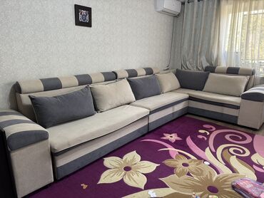 Угловые диваны: Угловой диван, C подушками — 2