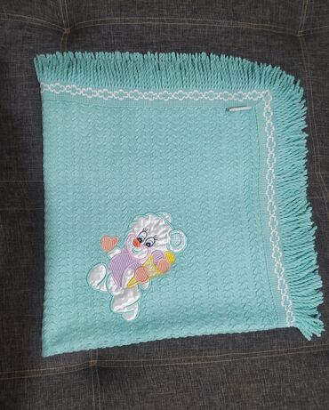 детское одеяло крючком: Детское одеяло, можно на выписку
цена 100