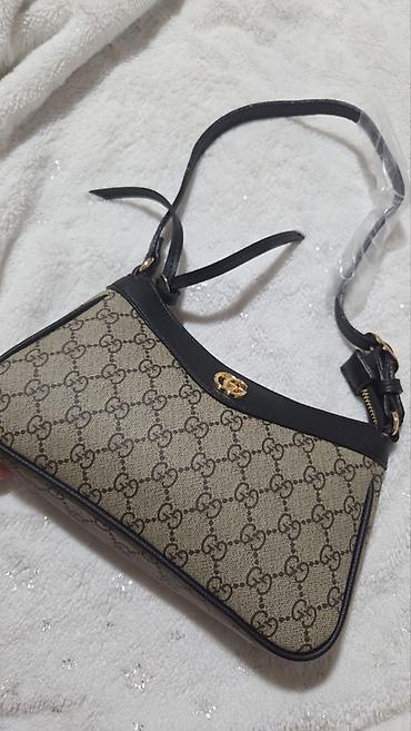 mona novcanici zenski: Nova torbica, nekorišćena i odmah dostupna. 👜✨ Moderan i praktičan — 5