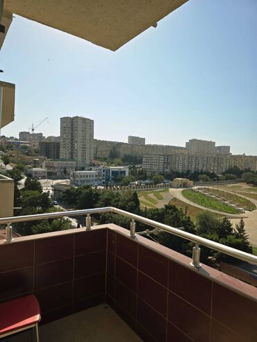 Uzunmüddətli kirayə mənzillər: Həzi Aslanov Metrosu Şərur Mtk 3 otaq. Mərtəbə - 16/7 Otaq sayı - 3 — 16