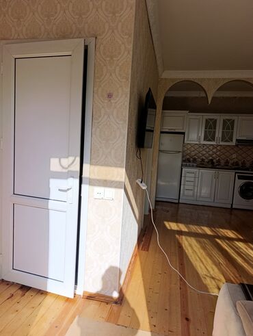 Uzunmüddətli kirayə evlər: 60 kv. m, 2 otaqlı, Telefon, Kanalizasiya, İnternet — 12