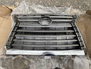 Решетки, облицовки: Решетка радиатора Lexus Б/у, Оригинал
