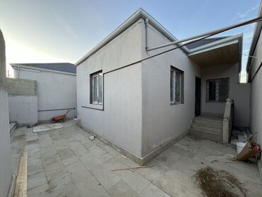 gencede satilan bina evleri: Поселок Бинагади 2 комнаты, 80 м², Свежий ремонт