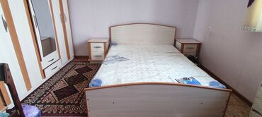 2 х спальная кровать: Спальный гарнитур, Двуспальная кровать, Б/у