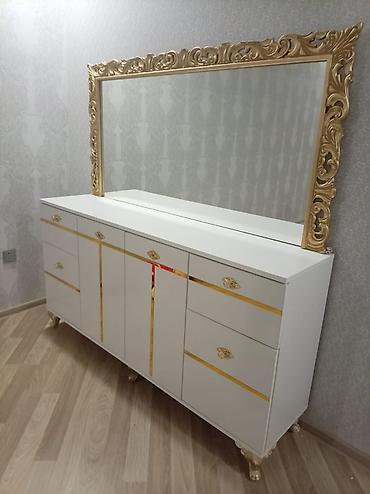 qədimi stul: Klassik üslubda yemək otağı mebelləri dəsti Dəst tərkibi: - Yemək — 3
