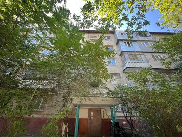 квартира керек васток5: 1 бөлмө, 32 кв. м, Жеке план, 5 кабат, Косметикалык ремонт