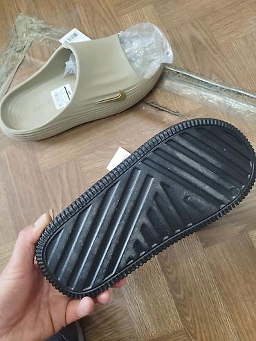 Sandale i papuče: Original Nike i Adidas jeezy slide u kutiji 3500 din. L — 4