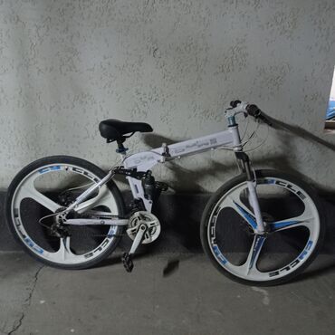 трехколесные велосипеды tilly cayman: Велосипеды