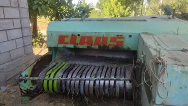 домкрат на степ: Пресс-подборщик Claas Markant 50 предназначен для сбора сена или