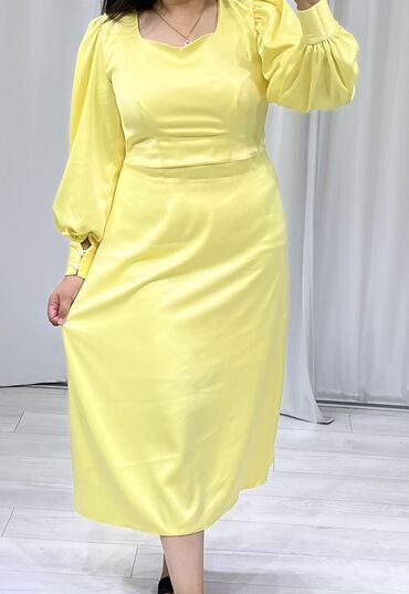 желтое платье: Вечернее платье, Средняя модель, Сатин, С рукавами, M (EU 38), L (EU 40)