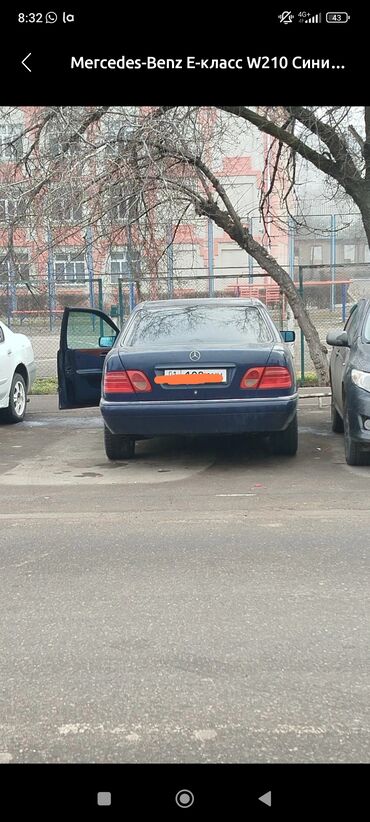 мерседес 210 салон: Автомобиль Mercedes-Benz E-класса (W210) синего цвета. Модель седана
