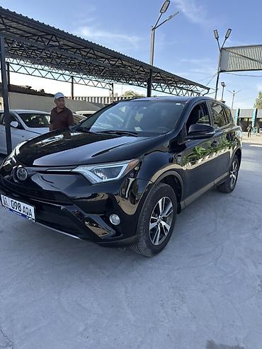 Toyota RAV4: 2018 г., 2.5 л, Автомат, Бензин, Кроссовер
