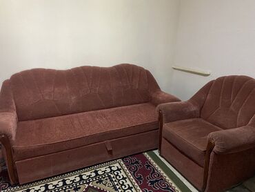 конек для крыши: Бурчу бар диван, Бүктөө, Үч орундук жана андан көп