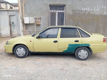 Daewoo: Daewoo Nexia: 1.5 l | 2009 il Sedan — 2