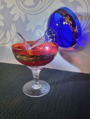 Ostali antikviteti: Case murano kristal,za zestoko pice 1950g+. Case su bez ostecenja,sve — 2