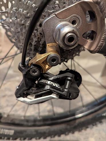 Горные велосипеды: Горный велосипед, Giant, Рама M (156 - 178 см), Алюминий, Б/у — 8