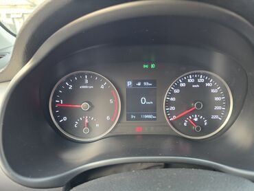 Kia: Kia Stonic: 2018 г., 1.6 л, Робот, Дизель, Хэтчбэк — 7