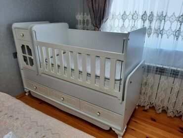 Sifarişlə mebel: Oğlan və qız üçün, Beşik