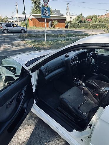 2000: Subaru Legacy: 2000 г., 2 л, Автомат, Бензин, Седан — 10