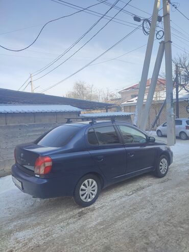 Toyota: Toyota Platz: 2002 г., 1.5 л, Автомат, Бензин, Седан