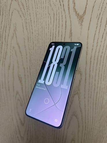 Мобильные телефоны: Xiaomi, 14 Pro, Новый, 256 ГБ, цвет - Зеленый, 2 SIM — 2