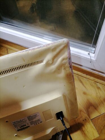 Televizori: TV TESLA Led tanki 24 inča ili 60 dijagonala ekrana ispravan sa jednom — 8