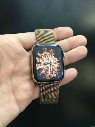 плестейшн 4: Срочно Apple Watch 4 44mm На экране есть царапинки В комплекте