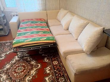 iki yerli divan: Künc divanı eni - 2 m uzunluğu - 2.95
istəyən olsa endirim olacaq — 1