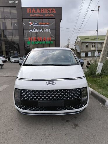 Hyundai: Hyundai Staria: 2021 г., 3.5 л, Автомат, Газ, Минивэн