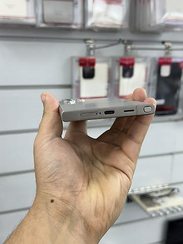 galaxy note 5: Samsung Galaxy S24 Ultra, Б/у, 256 ГБ, цвет - Серый, 1 SIM, eSIM — 4