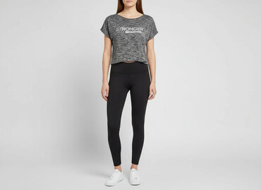 koszulka fc barcelony lewandowski: F&F, Футболка жіноча, розмір M на lalafo.pl koszulka fc barcelony lewandowski: F&F, Футболка жіноча, розмір M