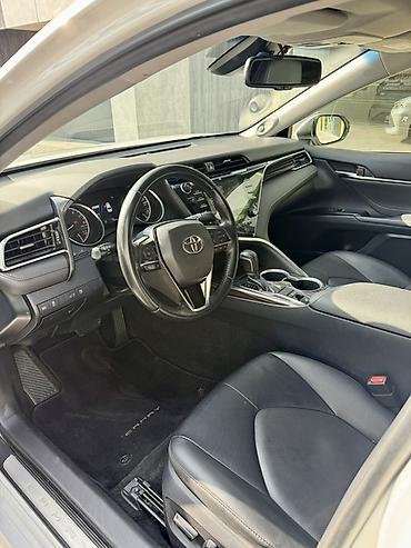 corolla 2016: Toyota Camry: 2018 г., 2.5 л, Автомат, Бензин, Седан — 5