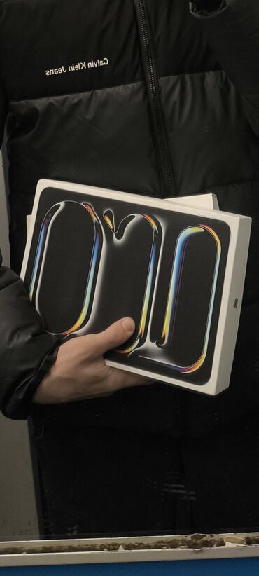 Планшеты: Планшет, Apple, память 256 ГБ, 11" - 12", Wi-Fi, Б/у, Классический цвет - Бежевый