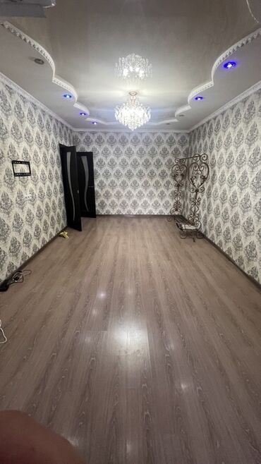 бишкек квартира 1 комнат: 3 комнаты, 62 м², 105 серия, 1 этаж, Косметический ремонт